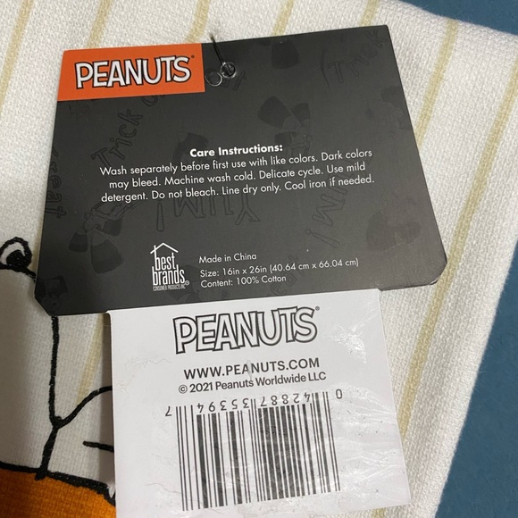 Peanuts happy halloween kitchen towels 16x26" - Picture 2 of 4